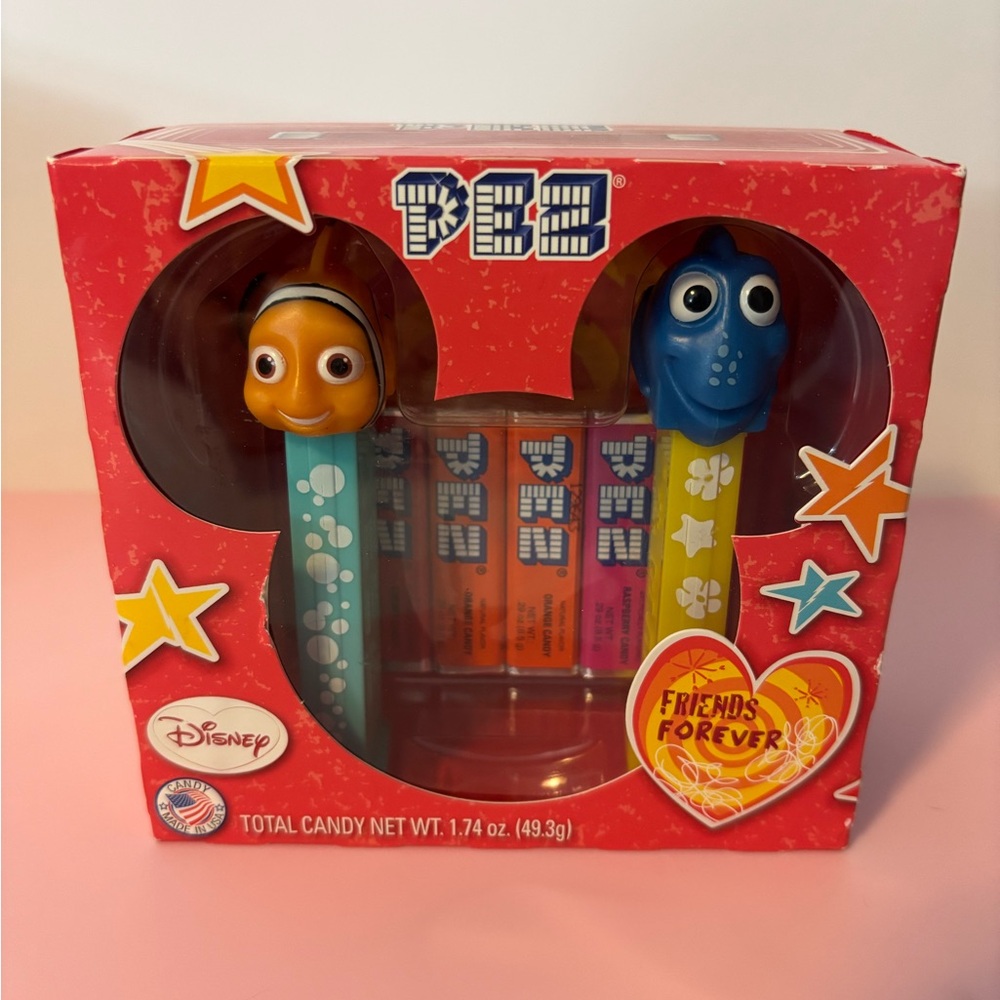 Disney Nemo and Dory PEZ Dispenser Set - Orange and Blue